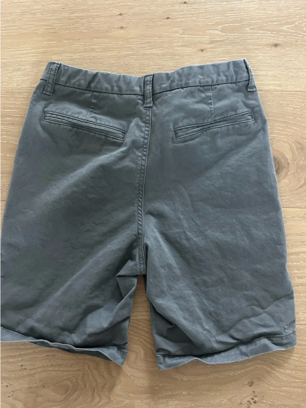 GAP Kids Gray Chino Shorts Size 18